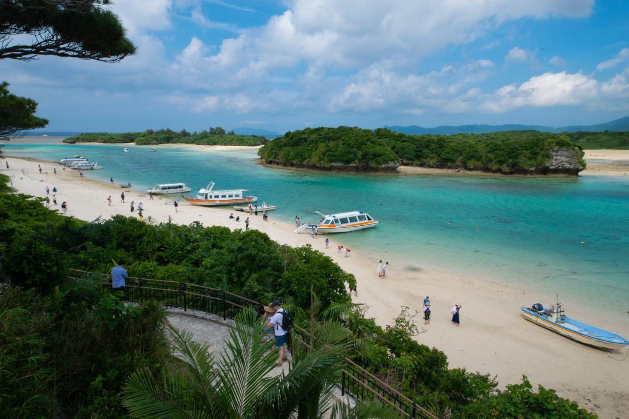 Вілла Pine House In Ishigaki Ishigaki  Екстер'єр фото